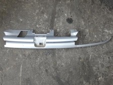 Calandre Peugeot 306