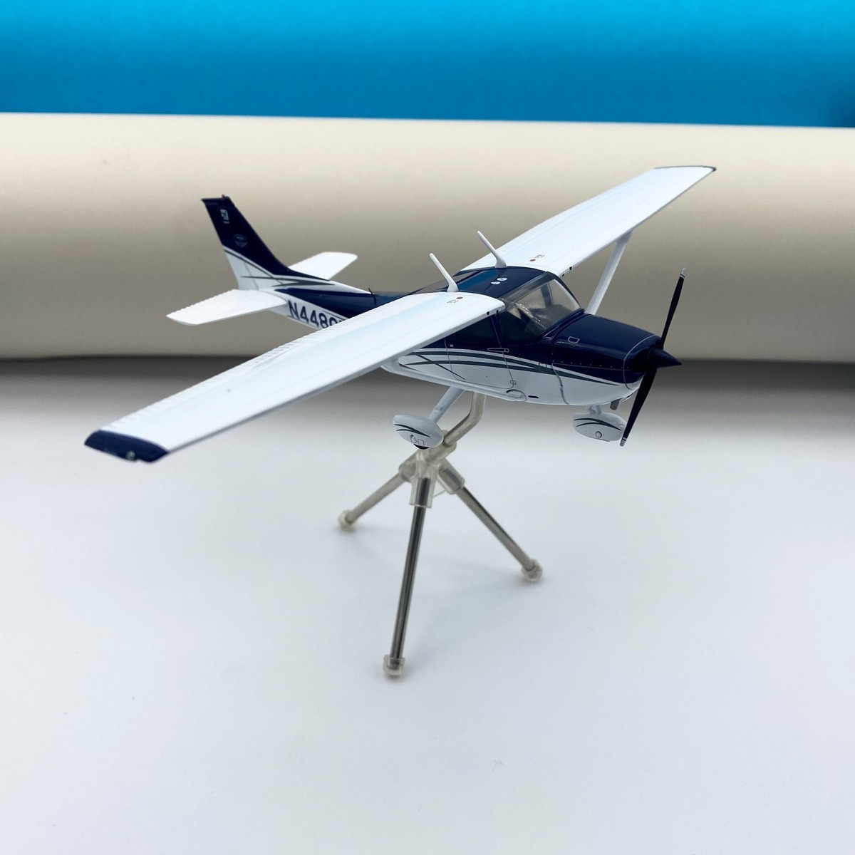 Model Cessna 172 Skyhawk N46418 1:72 GeminiJets GGCES016 | eBay