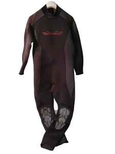 Akona 3mm Quantum Stretch Ladies Wetsuit size 7/8
