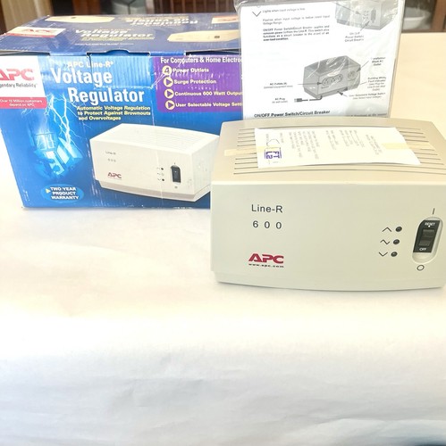 APC Line -R LE600 Automatic Voltage Regulator 4 Outlets Tested NEW OPEN BOX - Afbeelding 3 van 11