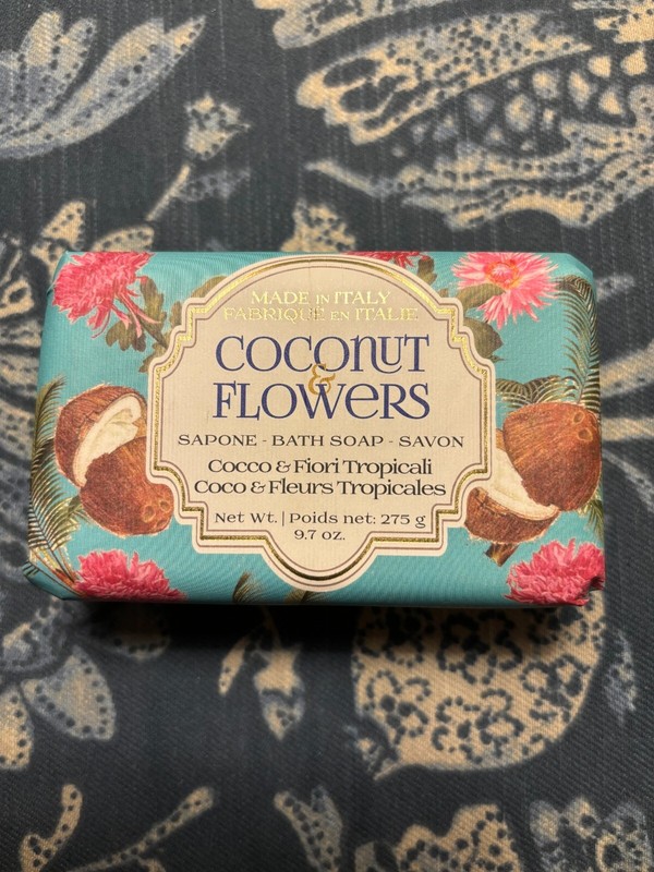 Collezione Tropicali Coconut & Tropical Flowers Scented Soap