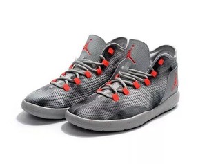 jordan reveal premium wolf grey