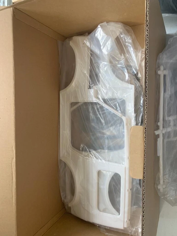 1/6 Capo Racing Rc4wd SIXER1 Samurai & capo winch - Image 4 of 4