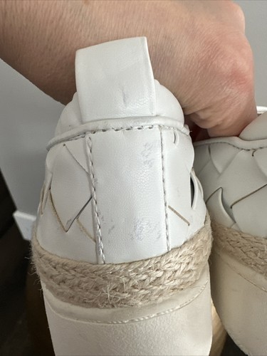Franco Sarto Größe 8,5 elegante weiße Plateau-Freizeitschuhe mit Korbgewebe - Bild 8 von 9
