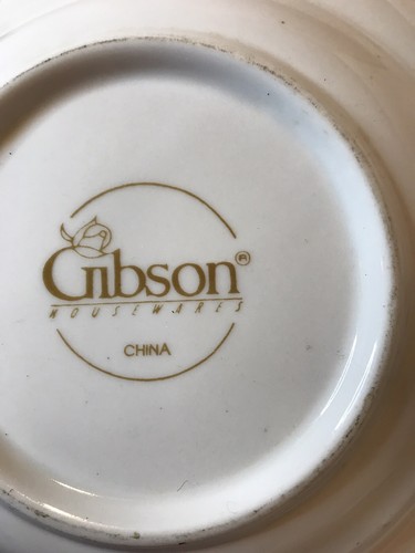 Gibson Soup Bowls Victorian Rose Gold Scalloped Rim 8” Set Of 2 EUC - Picture 7 of 8