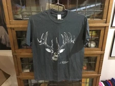 WHITETAIL DEER Gray Graphic LOST CREEK OUTFITTERS Gildan T-shirt SZ M - Cool
