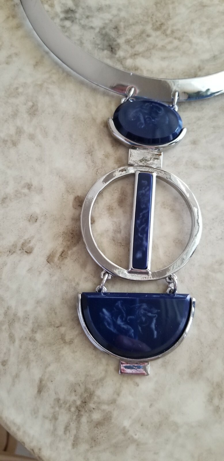 UNIQUE CHICOS LARGE MODERNIST STATEMENT NECKLACE … - image 5