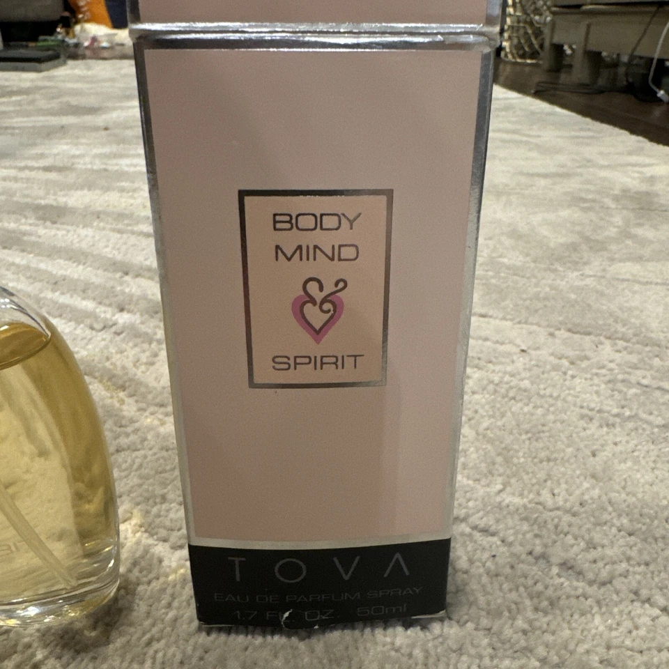 Tova Body Mind & Spirit Eau De Parfum Spray 1.7 fl oz / 50 ml EDP Spray 95% Foto 3 de 4