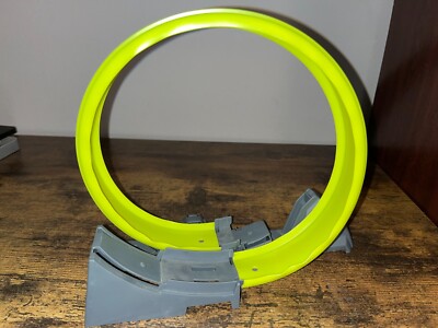 Hot Wheels Speed Chargers Circuit Speedway Track Loop Base Grey w/track- Green