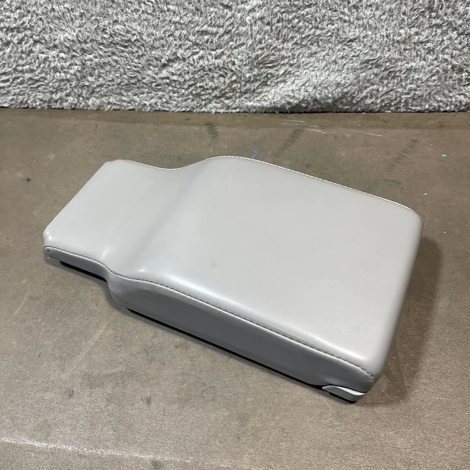 Buick LeSabre 2000-2005 cuero gris 13,5" largo consola central tapa reposabrazos OEM Foto 3 de 4