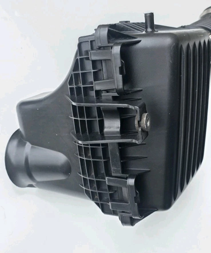 2005-10 Chrysler 300 Charger Magnum 3.5L V6 Air Cleaner Box Hose OEM 04591868AB Foto 2 de 4