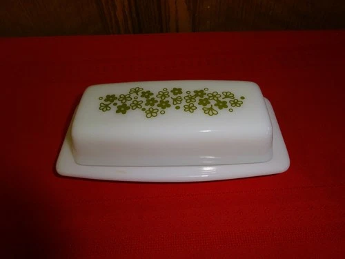 VINTAGE PYREX SPRING BLOSSOM CRAZY DAISY BUTTER DISH & LID EXCELLENT 1979