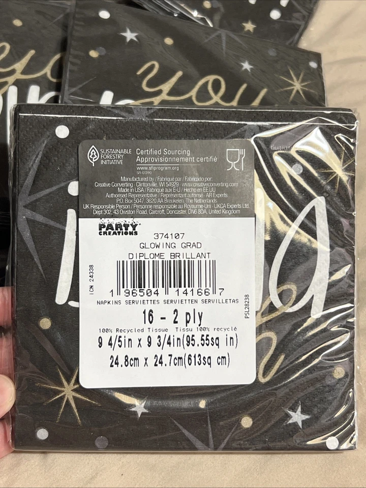 ¡Lo hiciste! Servilletas para fiesta de graduación - 7 paquetes (16 unidades cada uno) - 9 4/5 pulgadas x 9 3/4 pulgadas Foto 3 de 4