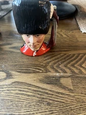 VTG Royal Doulton 1986 Toby Jug Mug The Guardsman D6771 Character Figure