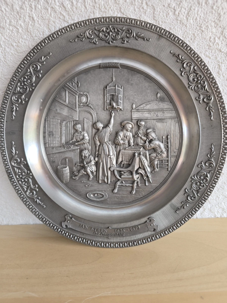 2 x Vintage WMF Zinn Wandteller mit Reliefmotiven 1x Jan Steen / 1x Jan Vermeer