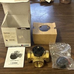 ESBE 3-Way Manual Brass Valve 1 in FNPT Water 145 psi 193B1503