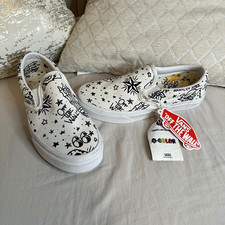 VANS Slip-On Low Top Canvas Sneakers White/Black Graphic Print Slip-On