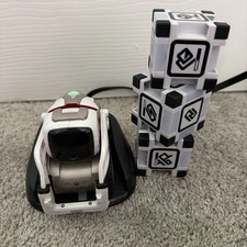 Anki 000-00057 Cozmo Robot Toy/ All 3 cubes/ Charger