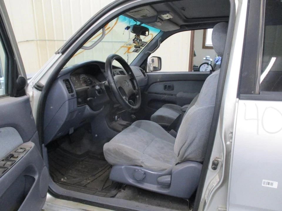 Toyota 4 Runner 2000 Roof Glass 6320135040 0881 - Изображение 2 из 4