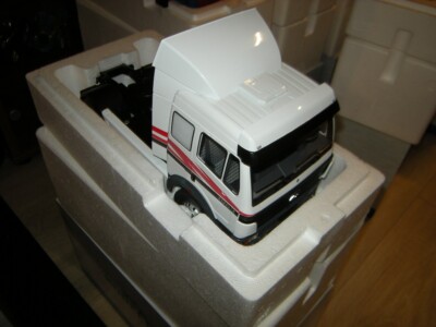 1:18 ModelCar Group Truck LKW Mercedes-Benz SK II white/weiss in OVP