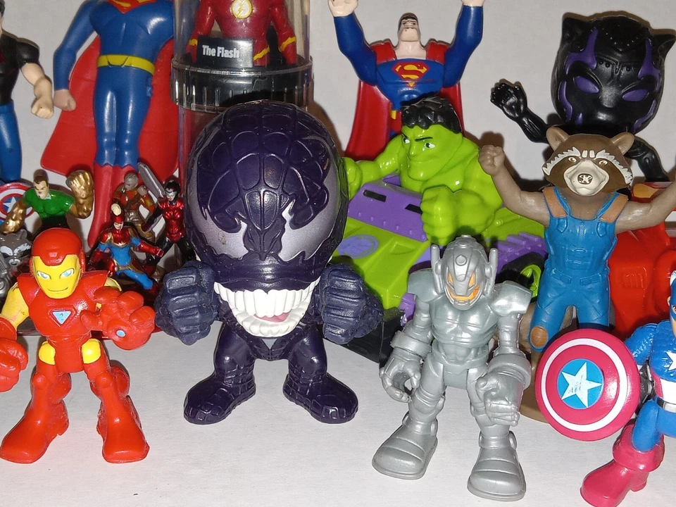 DC Comics/Marvel Toys Action Figures Mixed Lot Playskool Jada Metalfigs Podz - Image 4 of 4