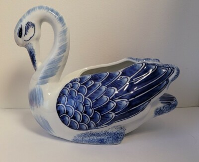 Planter Blue White Swan Formalities brand by Baum Brothers Vintage