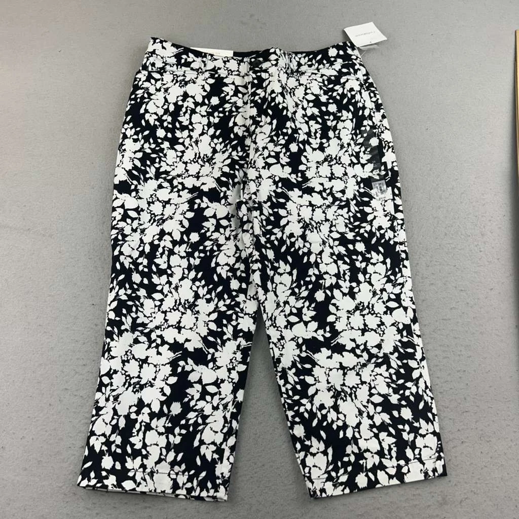 Croft Barrow Pants Womens 14 Black White Floral Classic Fit Capris NWT