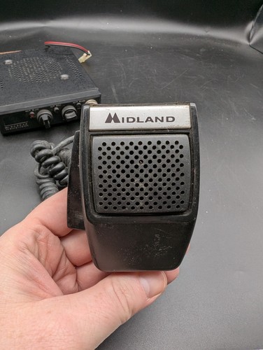 Vintage 1984 MIDLAND CB RADIO MODEL 77-145 Untested - Picture 7 of 8