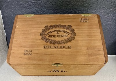 Hoyo de Monterrey Jose Gener Excalibur No. 1 Maduro Handmade Wooden Cigar Box