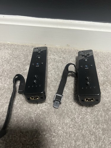 2 Wii RVL-003 Remote Replacement Controllers Black For Nintendo Wii Remote - Picture 4 of 6