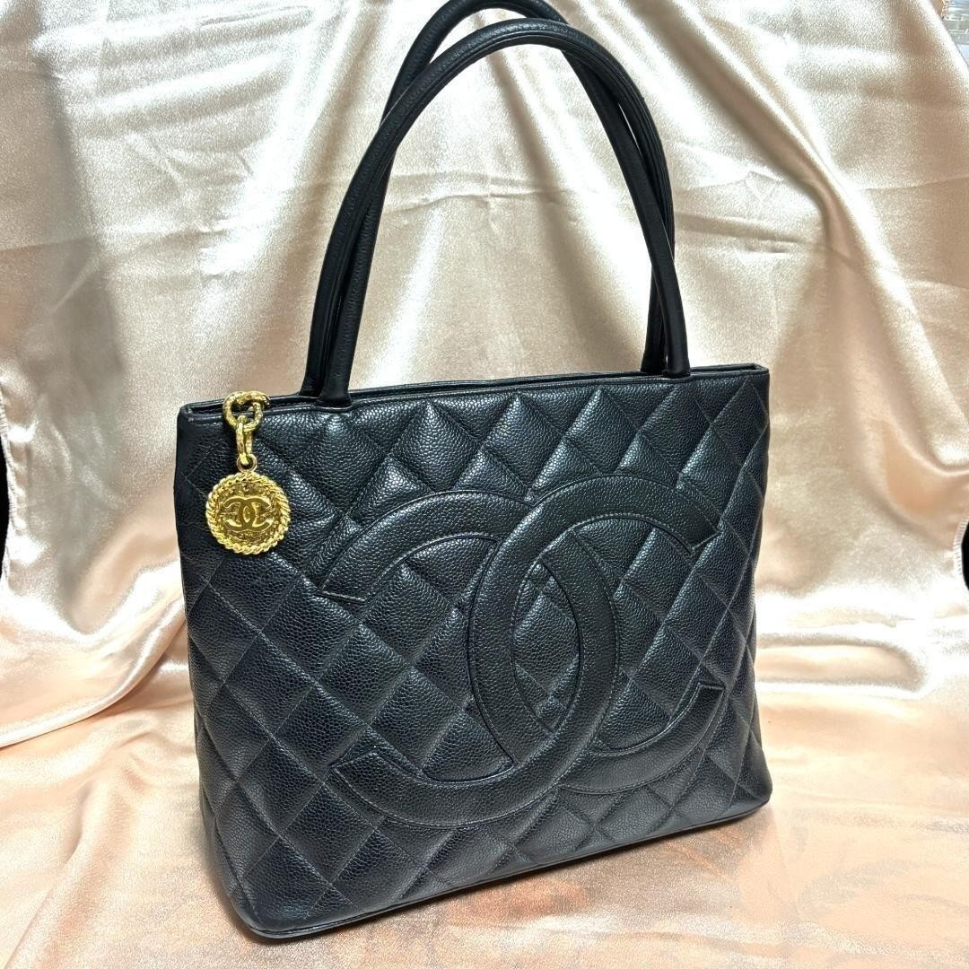 CHANEL Reissue Tote in Black Caviar Leather for Women