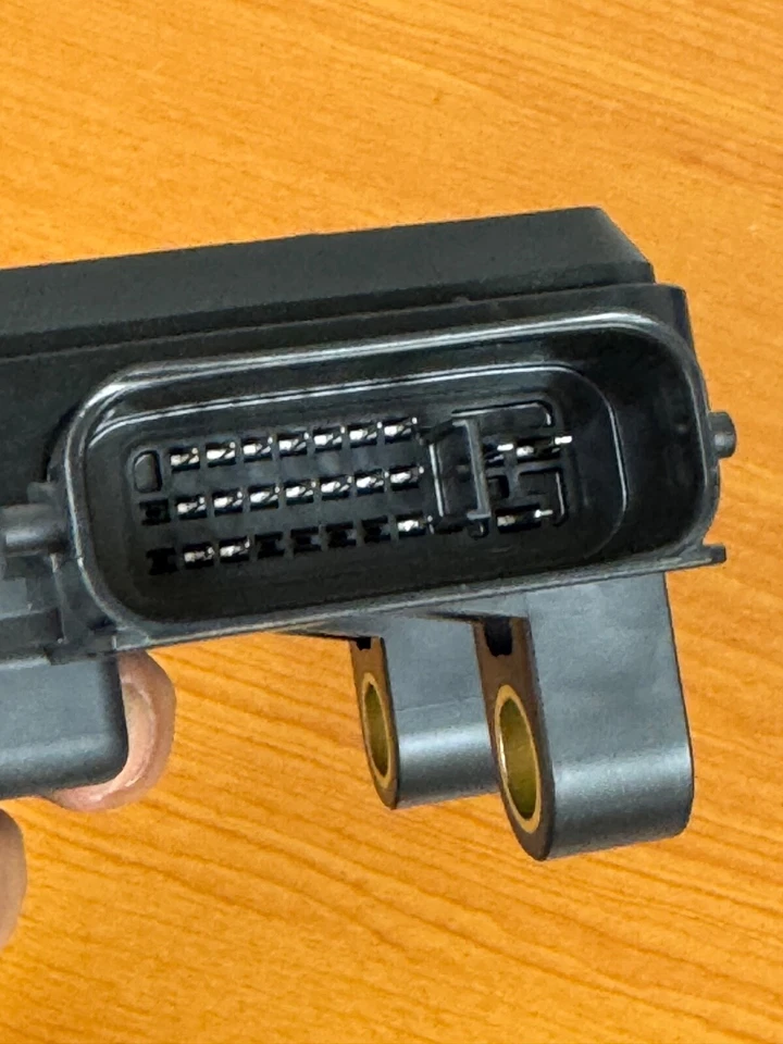 Módulo de control de transmisión Lexus ES350 2013-2016 8953033291 nuevo fabricante original Foto 4 de 4