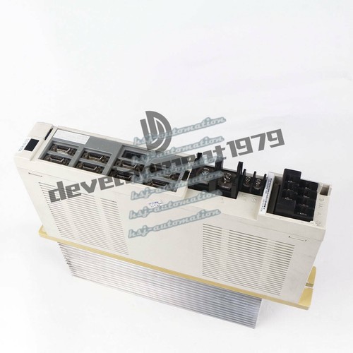One USED MITSUBISHI AC SERVO DRIVER MDS-A-V2-1010 MDSAV21010 - Picture 5 of 8