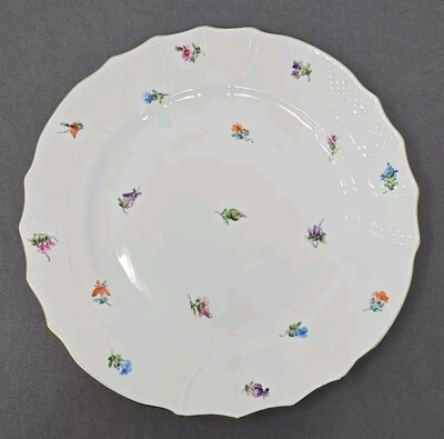 Herend Kimberly Form 1524 Dinner Plate 10 inch Small Flowers 