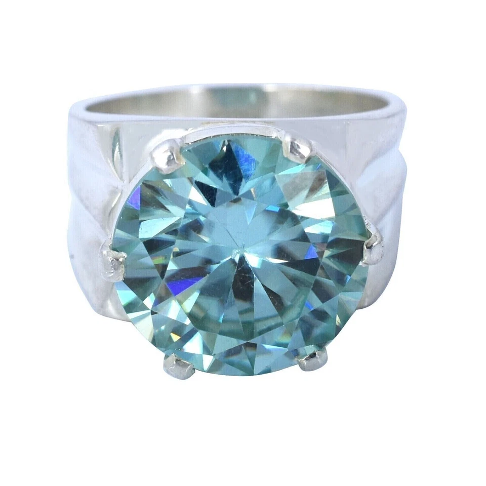 18 Ct. Round Lab Created Blue Diamond Solitaire Engagement Ring In 925 Silver - Image 2 of 4