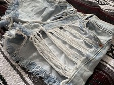 Levis Vintage Womens Shorts Ripped 501 Exposed Leg W29 Booty Hot Pants UK A1