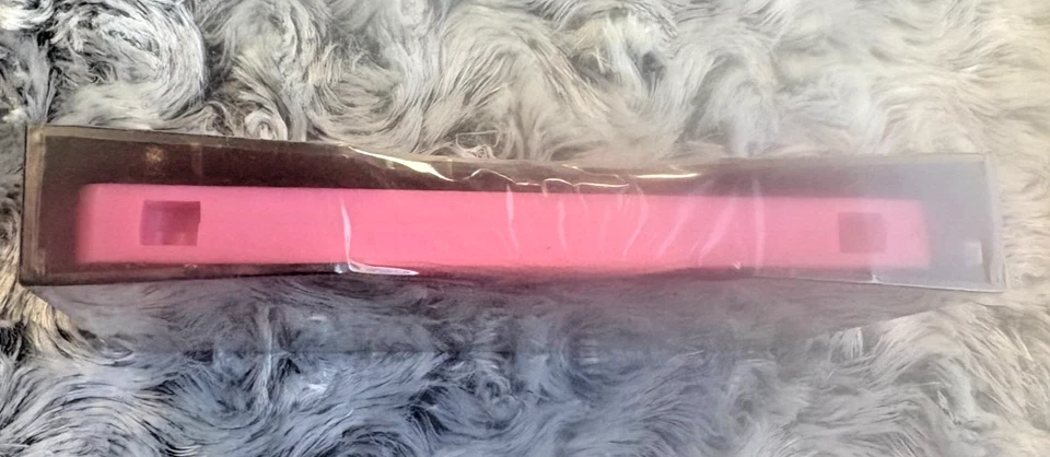 NEW SEALED 1973 BUFFALO SPRINGFIELD SELF TITLED PINK CASSETTE TAPE SIDE LOADER - Image 4 of 4