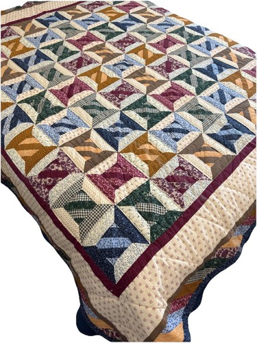 Vintage Quilt Handmade Machine Stitched Spools of Thread 86x86 Colorful Pristine