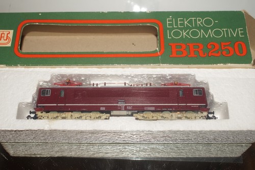 BTTB 2330 Ellok BR 250 112 DR Epo.IV originalverpackt - Picture 6 of 6