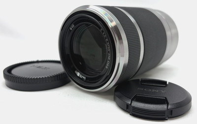 Sony E 55-210mm f/4.5-6.3 OSS Objektiv SEL55210 E-Mount silber [neuwertig]...