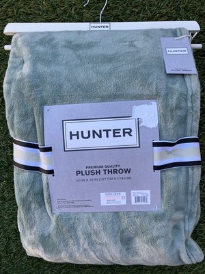 Hunter Premium Plush Throw Blanket 50'' x 70'' Desert Sage Green Coco Flannel NEW