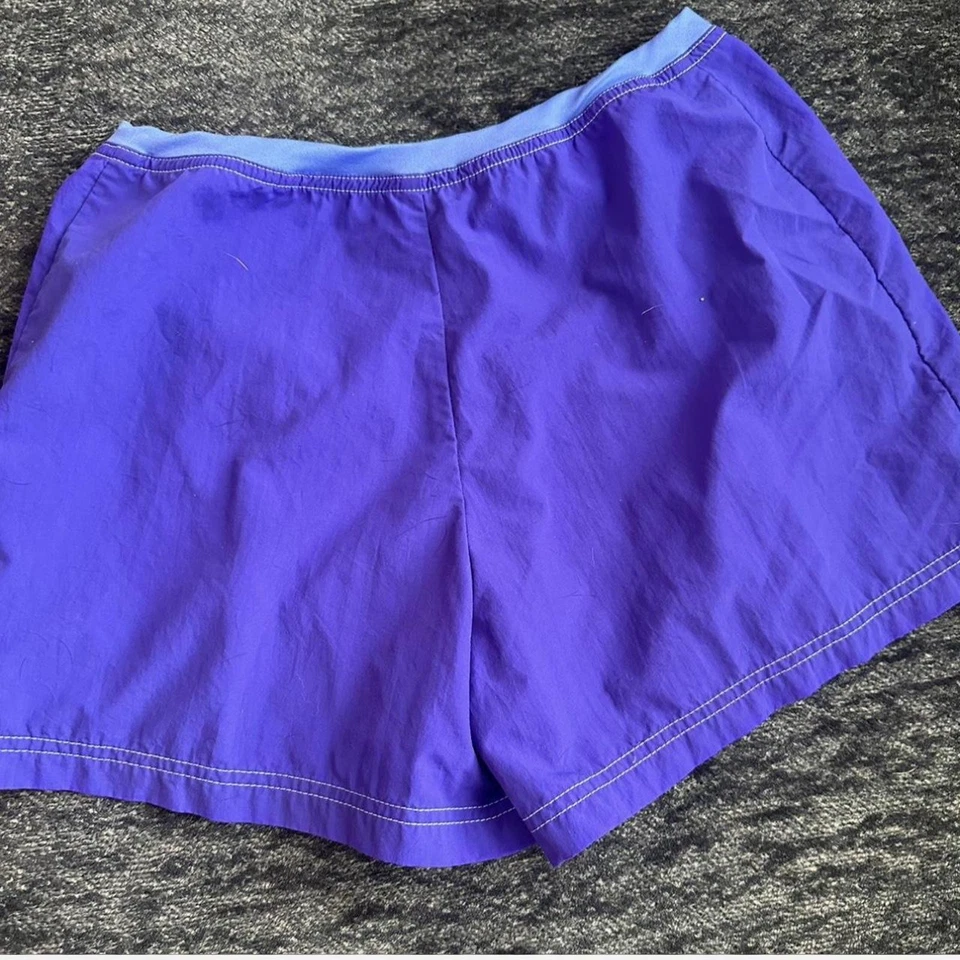 Mini shorts vintage de nailon morado Mossimo  Foto 4 de 4