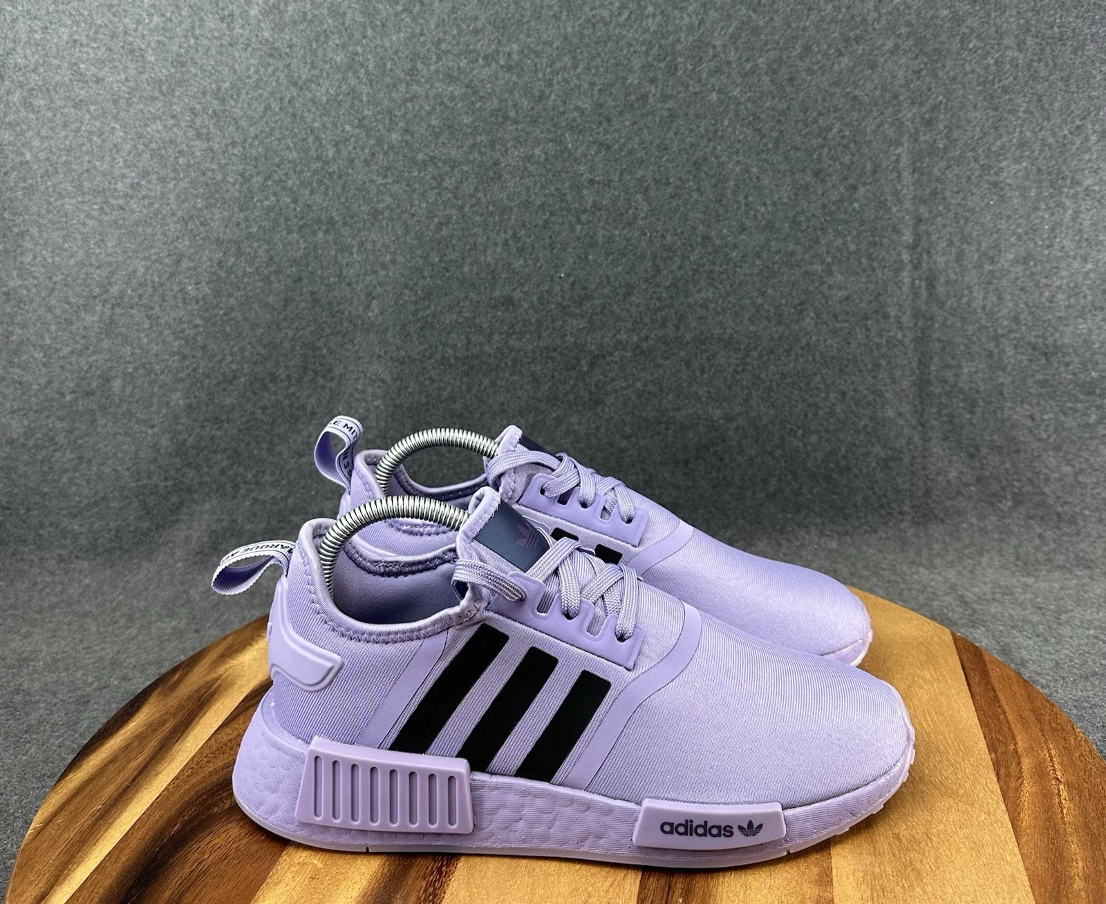 Scarpe Adidas NMD R1 Magic Lilac nere HQ1662 giovani taglia 6 5 donna 8