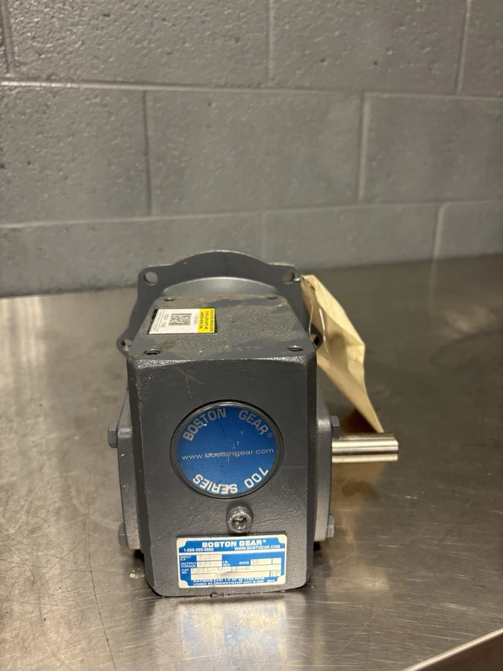 NUEVO SIN CAJA Boston Gear Reducer F715-10-B5-G relación 1,2 HP par 10:1 397 lb Foto 4 de 4