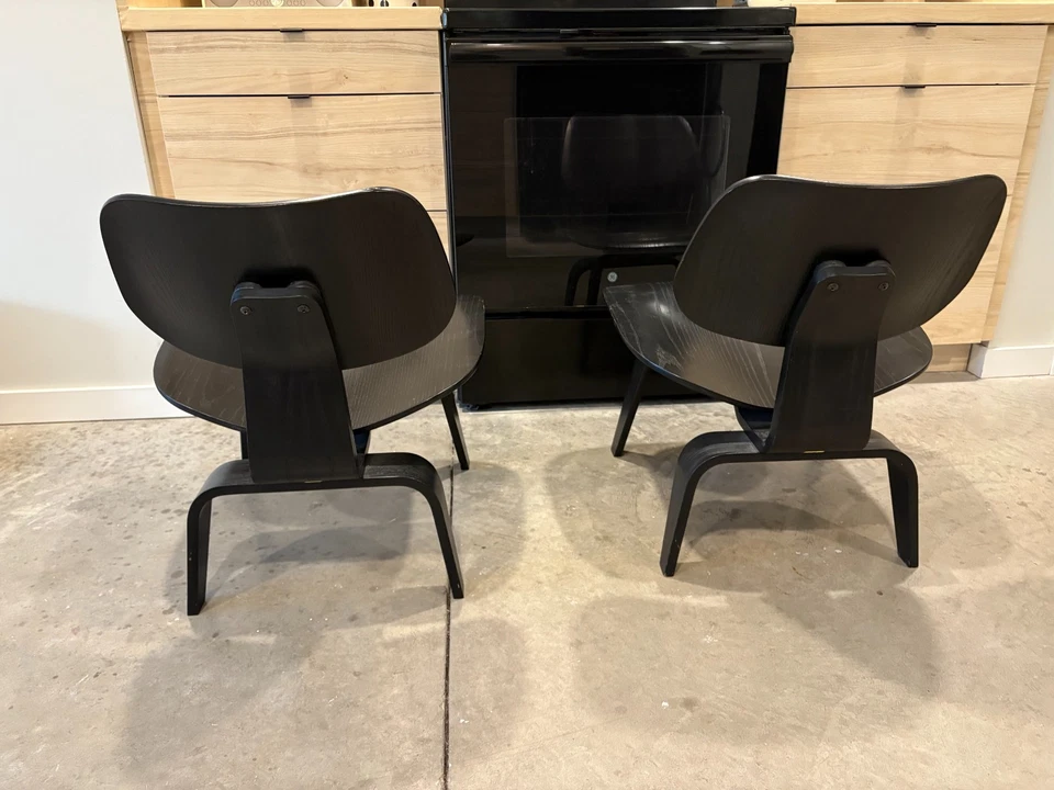 Cadeiras lounge de madeira compensada moldada Eames base (LCW) - Preto - Imagem 2 de 4