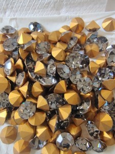 Vtg Swarovski Art 1100 Black Diamond Gold Foiled Chatons SS35 Original Package