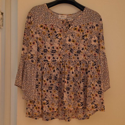 Style & Co Floral Tunic Blouse L Beige V-Neck Tie 3/4 Sleeve Ruffle Nylon
