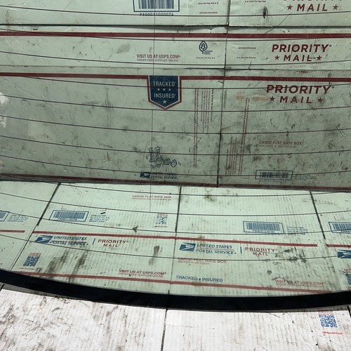 01 02 03 04 05 LEXUS IS300 RWD REAR BACK WINDSHIELD WINDOW GLASS OEM - Picture 4 of 15