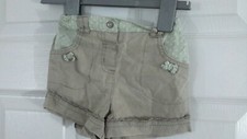 Mini Mode baby Girls shorts Aged 12 - 18 mths 🟢