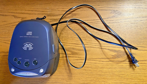 PHILIPS AJ3951/17 Dual Alarm Clock CD Player AM/FM Radio UNTESTED (RADIO WORKS) - Picture 13 of 16